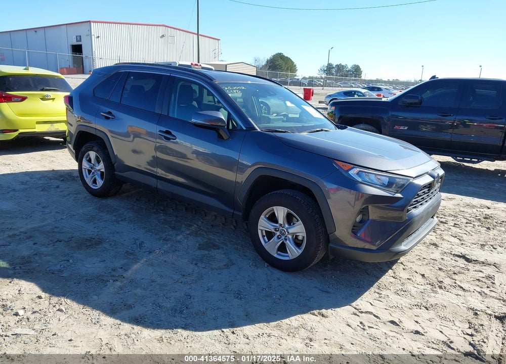 2020 TOYOTA RAV4 XLE VIN: 2T3W1RFV4LW093992