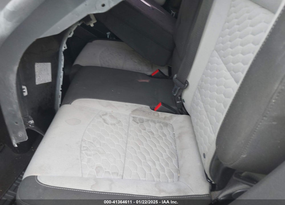 2019 CHEVROLET EQUINOX VIN: 3GNAXHEV8KS563366