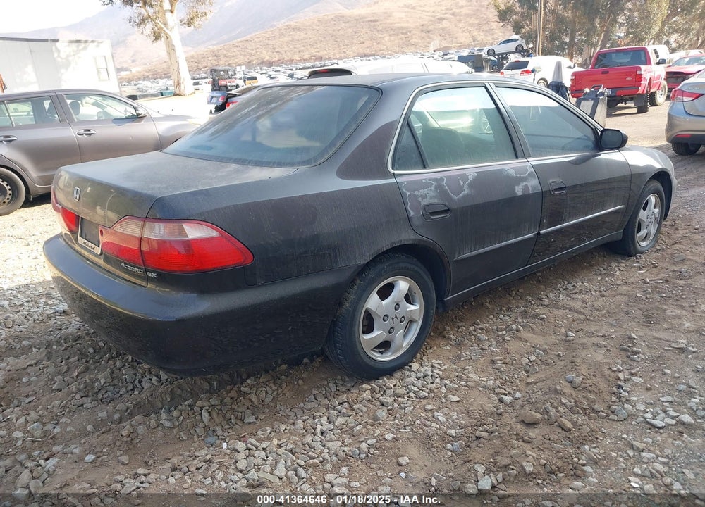 1998 HONDA ACCORD EX VIN: 1HGCG6674WA031336