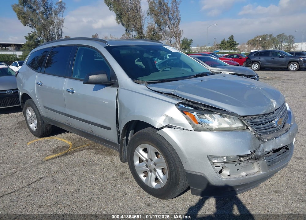 2015 CHEVROLET TRAVERSE LS VIN: 1GNKRFED3FJ388588