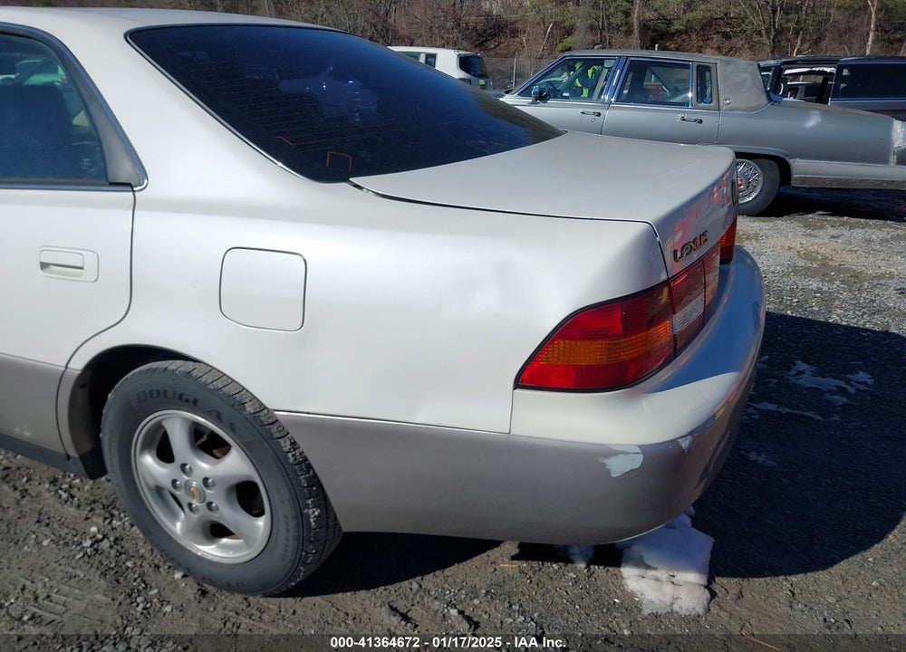 1997 LEXUS ES 300 VIN: JT8BF22G2V5003293
