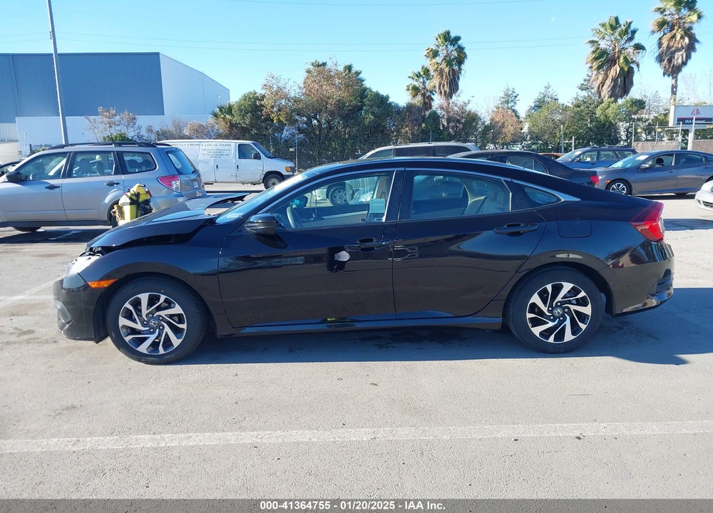 2017 HONDA CIVIC VIN: 19XFC2F79HE203246