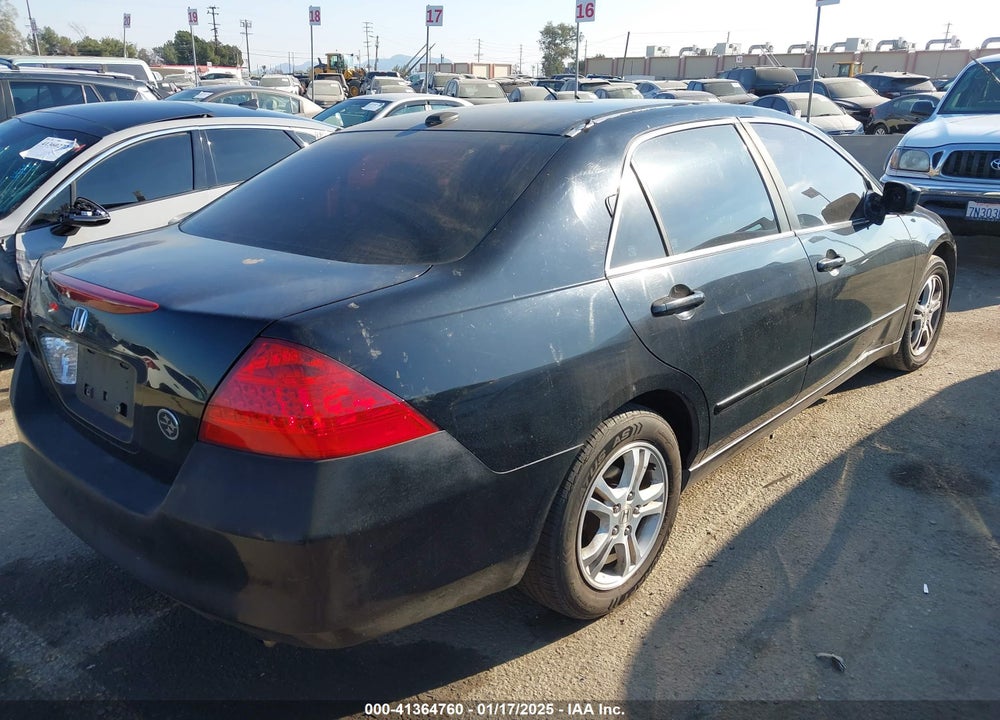 2007 HONDA ACCORD 2.4 EX VIN: 1HGCM56857A040897