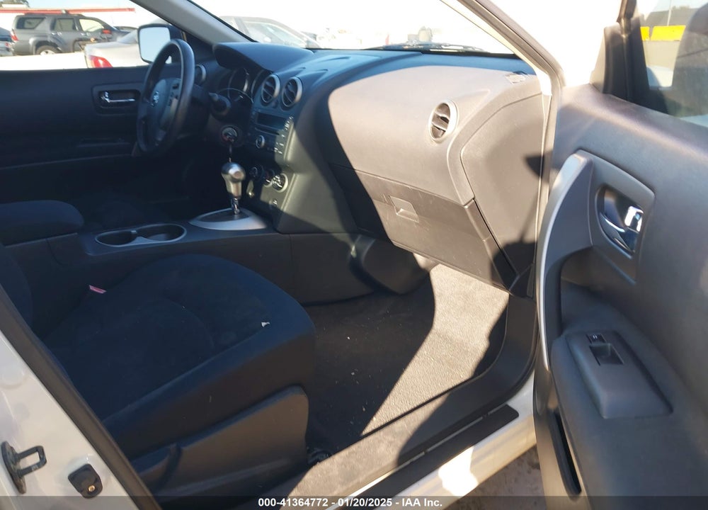 2010 NISSAN ROGUE S VIN: JN8AS5MV5AW604910