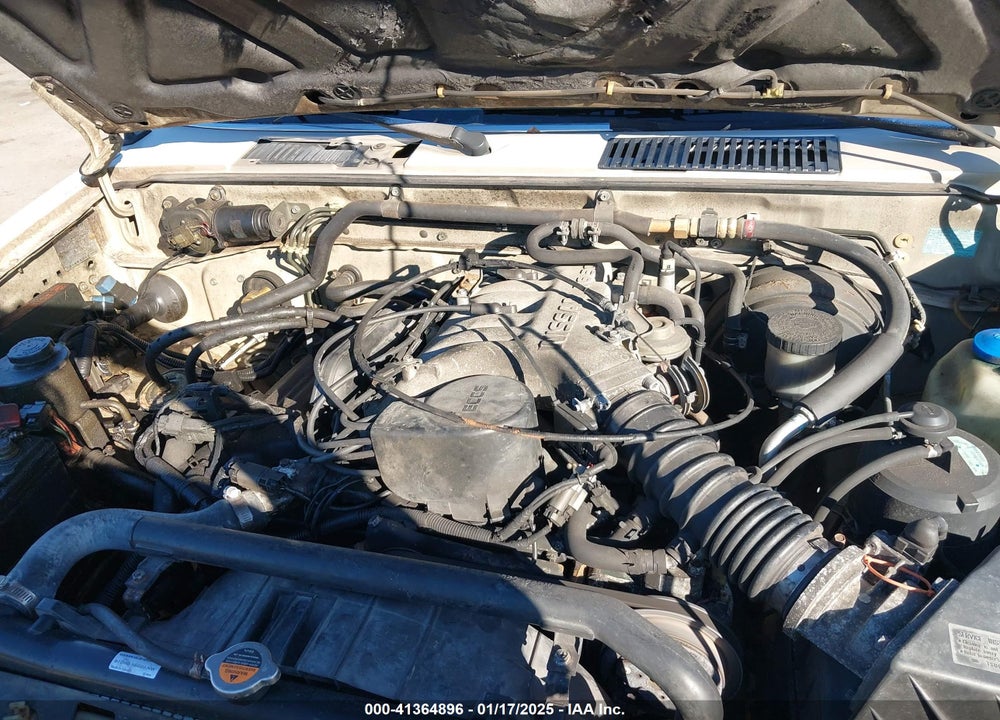 1994 NISSAN PATHFINDER XE VIN: JN8HD17S5RW200682