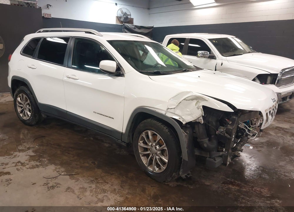 2019 JEEP CHEROKEE LATITUDE PLUS 4X4 VIN: 1C4PJMLN6KD268640