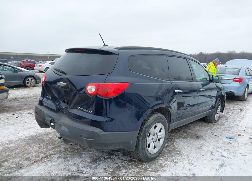 2010 CHEVROLET TRAVERSE LS VIN: 1GNLVEED6AS106800
