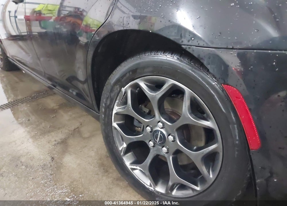 2015 CHRYSLER 300 VIN: 2C3CCAGG3FH787418