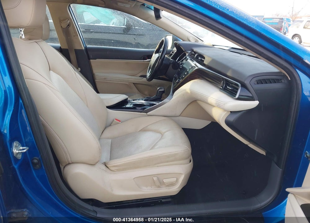2020 TOYOTA CAMRY VIN: 4T1F11BK1LU009844