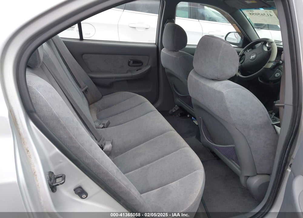 2006 HYUNDAI ELANTRA GLS/LIMITED VIN: KMHDN46D46U352029
