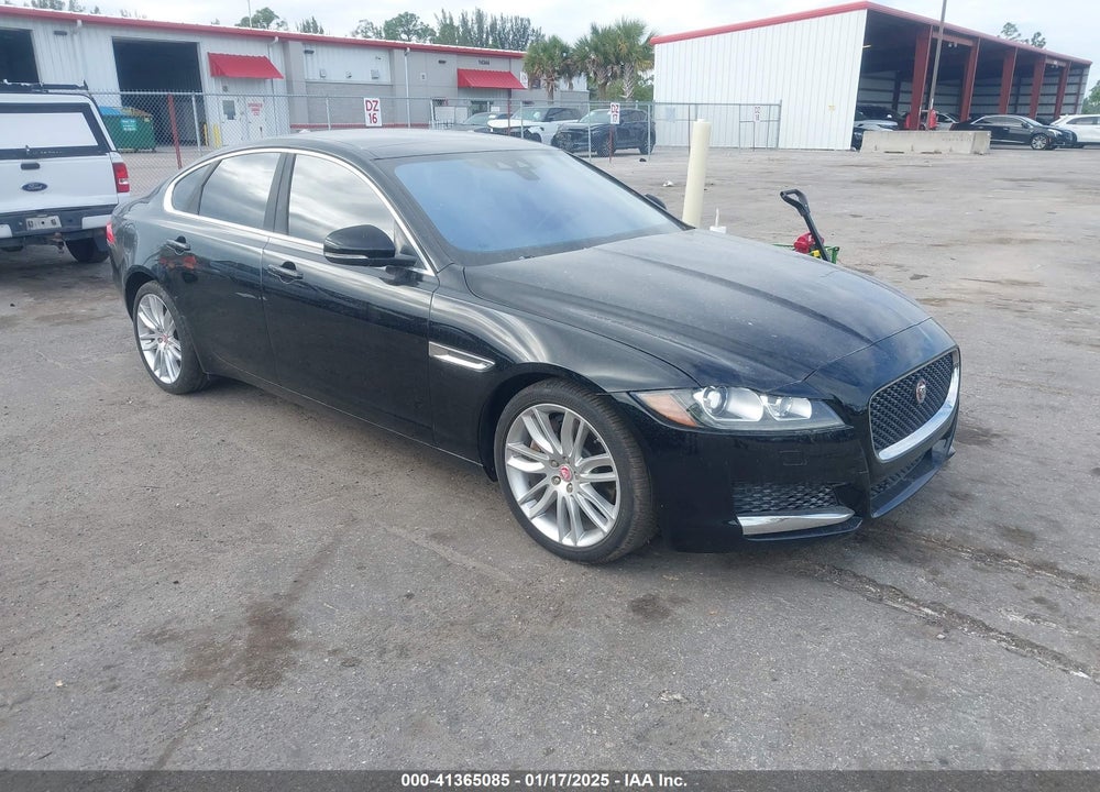 2016 JAGUAR XF 35T PRESTIGE VIN: SAJBE4BV8GCY03675