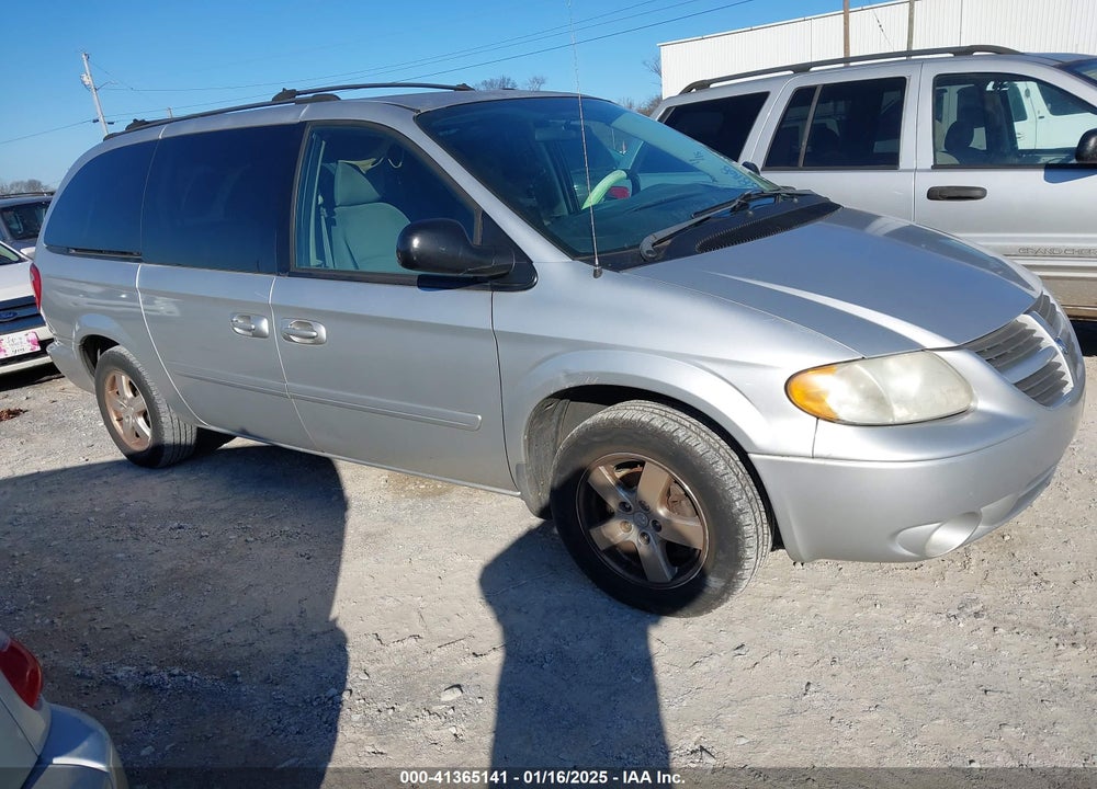 2005 DODGE GRAND CARAVAN SXT VIN: 2D4GP44L95R288168