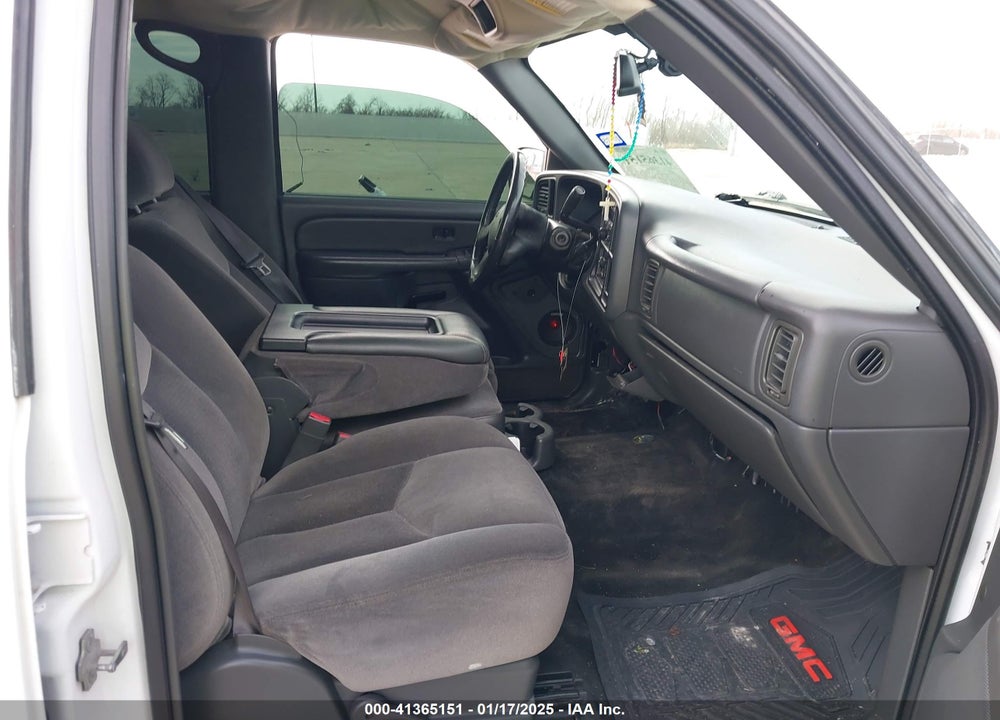 2005 GMC SIERRA 1500 SLE VIN: 2GTEC13T851125185