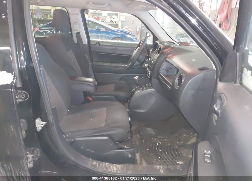 2015 JEEP PATRIOT LATITUDE VIN: 1C4NJRFB1FD244922
