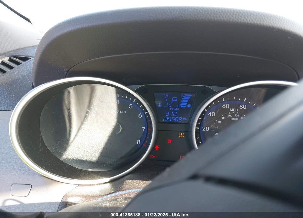 2015 HYUNDAI TUCSON SE VIN: KM8JUCAG6FU102549