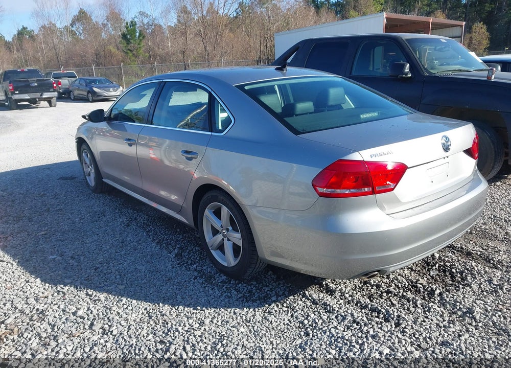 2012 VOLKSWAGEN PASSAT VIN: 1VWBP7A3XCC015725