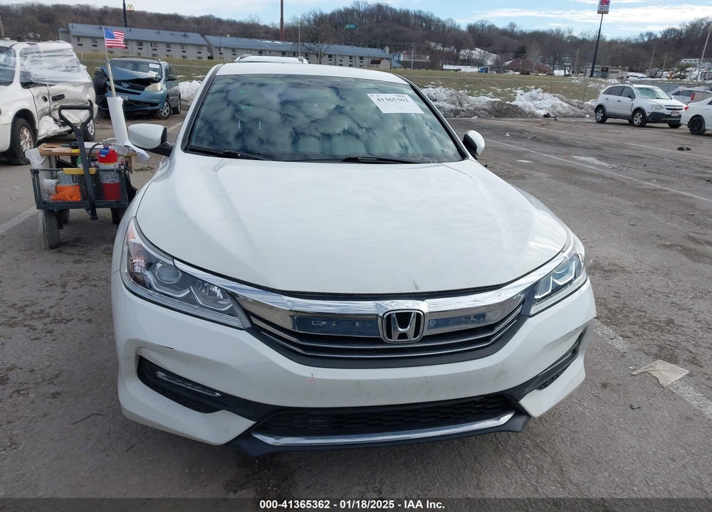 2017 HONDA ACCORD SPORT SE VIN: 1HGCR2F11HA271252