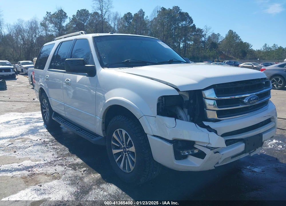 2015 FORD EXPEDITION XLT VIN: 1FMJU1HT2FEF26067