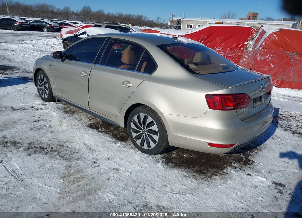 2014 VOLKSWAGEN JETTA HYBRID SEL PREMIUM VIN: 3VW637AJ7EM217600