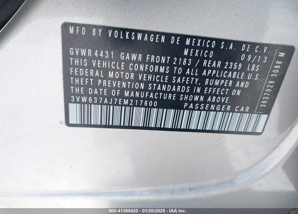 2014 VOLKSWAGEN JETTA HYBRID SEL PREMIUM VIN: 3VW637AJ7EM217600