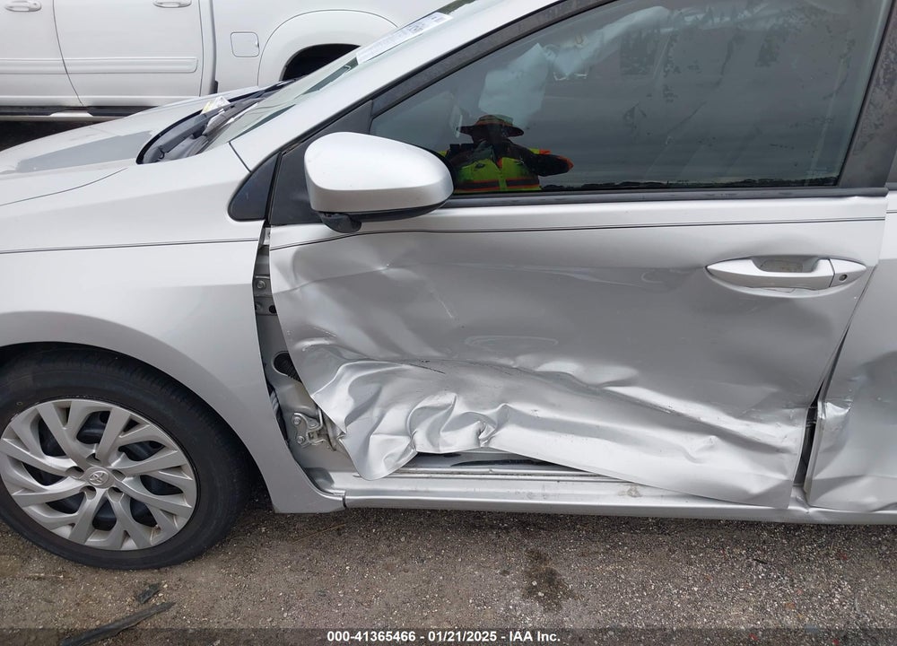2019 TOYOTA COROLLA VIN: 2T1BURHE2KC142392