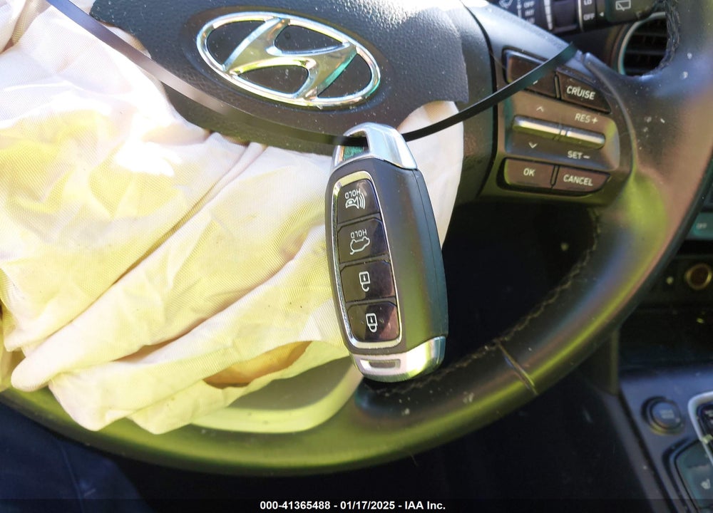2020 HYUNDAI KONA LIMITED VIN: KM8K3CA54LU490768