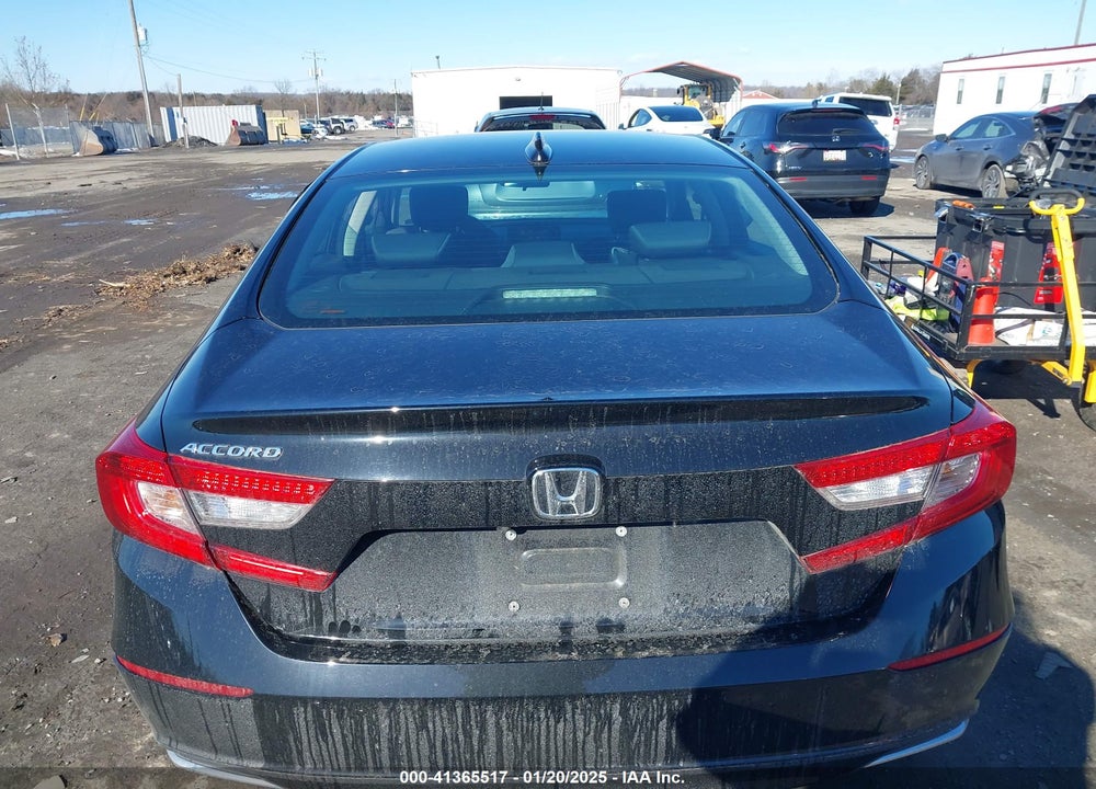 2018 HONDA ACCORD VIN: 1HGCV1F42JA211048