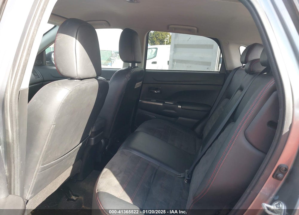 2018 MITSUBISHI OUTLANDER SPORT 2.4 SE VIN: JA4AR3AWXJU013681
