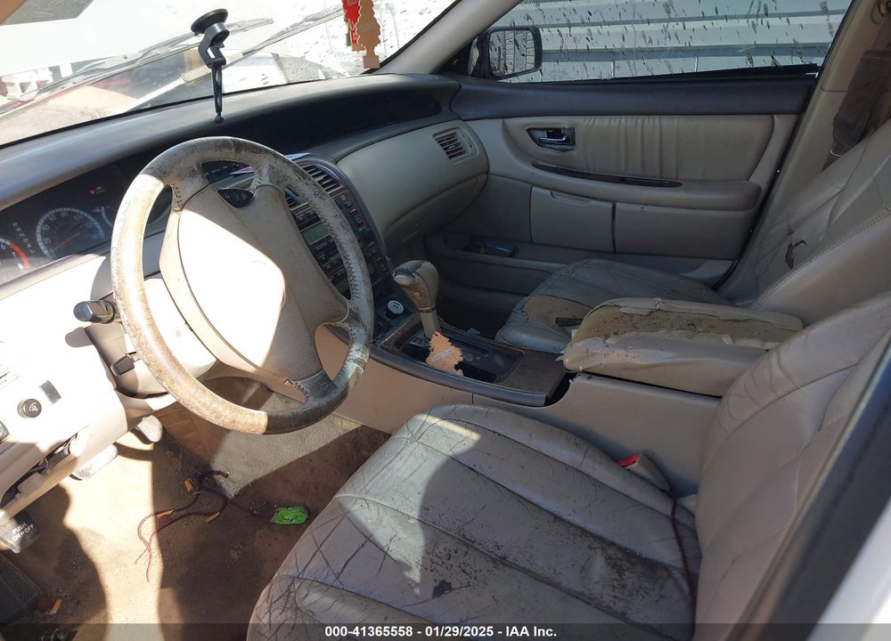 2001 TOYOTA AVALON XLS VIN: 4T1BF28B81U128808