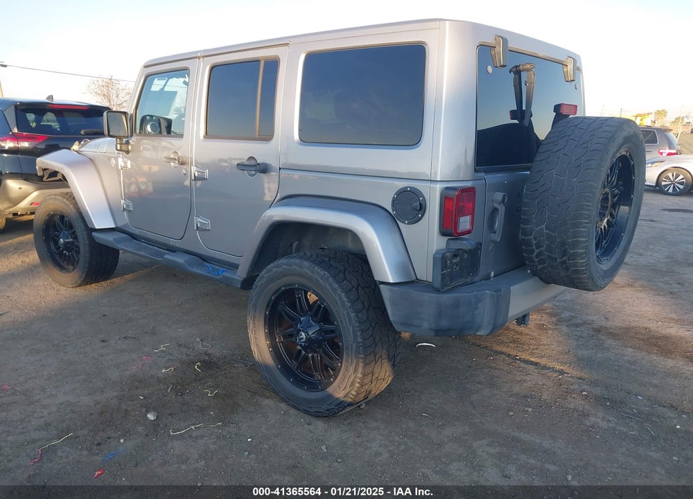 2013 JEEP WRANGLER UNLIMITED SAHARA VIN: 1C4BJWEG1DL560841