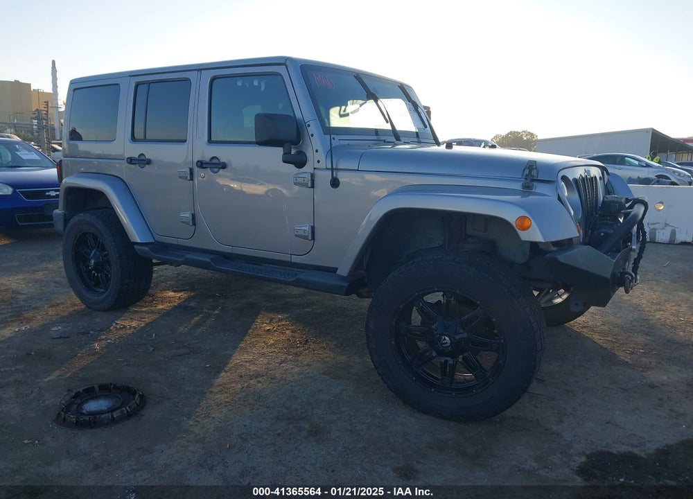 2013 JEEP WRANGLER UNLIMITED SAHARA VIN: 1C4BJWEG1DL560841