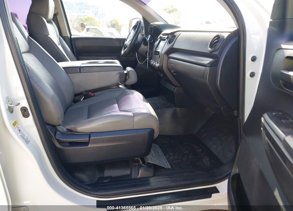 2014 TOYOTA TUNDRA SR 4.6L V8 VIN: 5TFUM5F15EX052970
