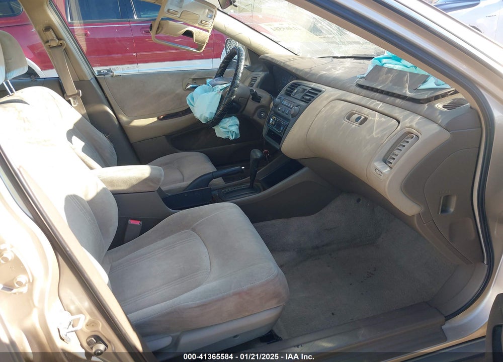 2000 HONDA ACCORD 2.3 SE VIN: JHMCG6698YC022676