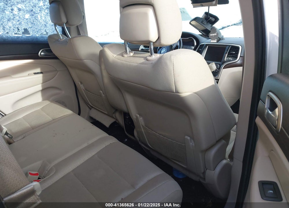 2015 JEEP GRAND CHEROKEE VIN: 1C4RJFAG7FC895738