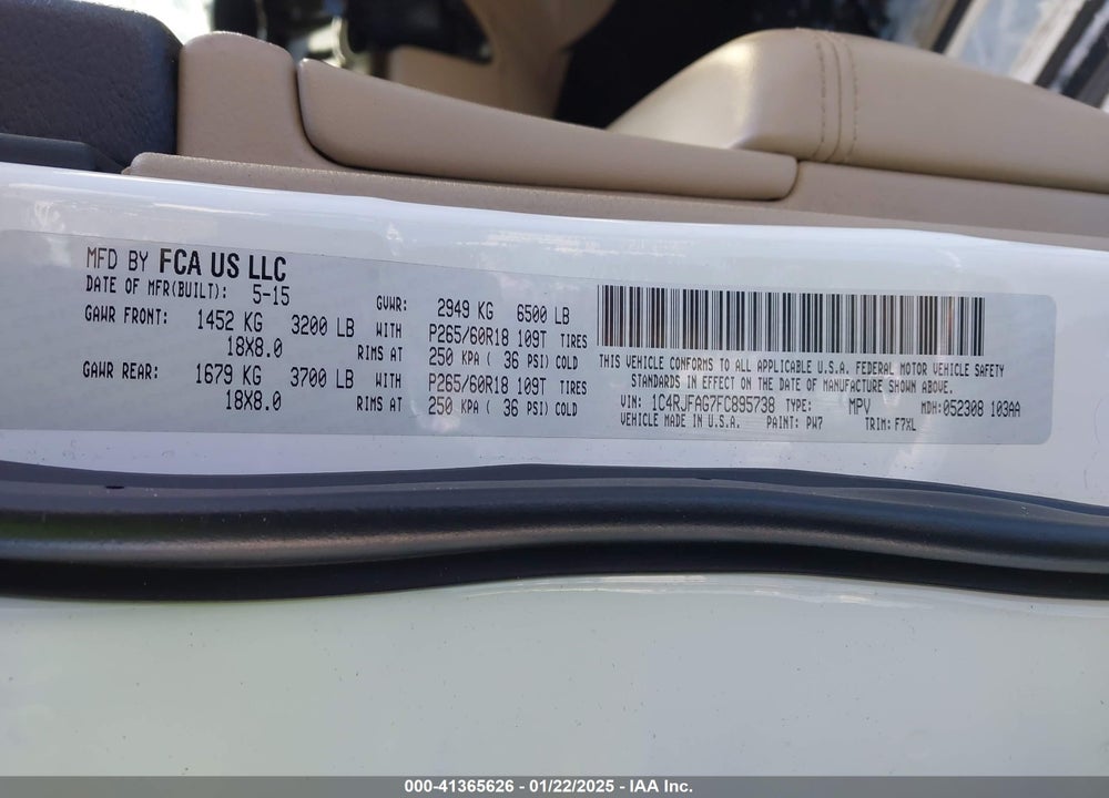 2015 JEEP GRAND CHEROKEE VIN: 1C4RJFAG7FC895738