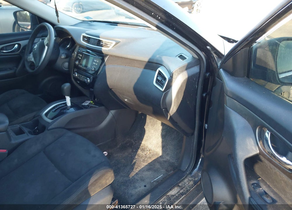 2015 NISSAN ROGUE SV VIN: 5N1AT2MTXFC827020