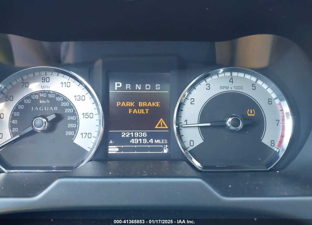 2009 JAGUAR XF LUXURY VIN: SAJWA05B39HR28869