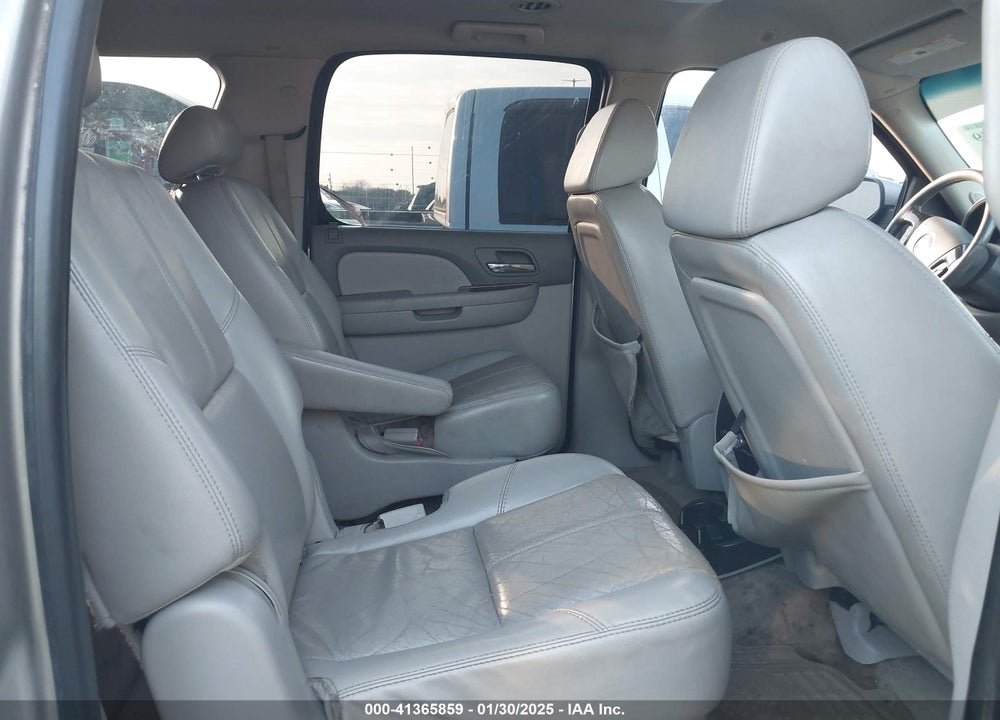 2007 CHEVROLET SUBURBAN 1500 LT VIN: 3GNFC160X7G293708