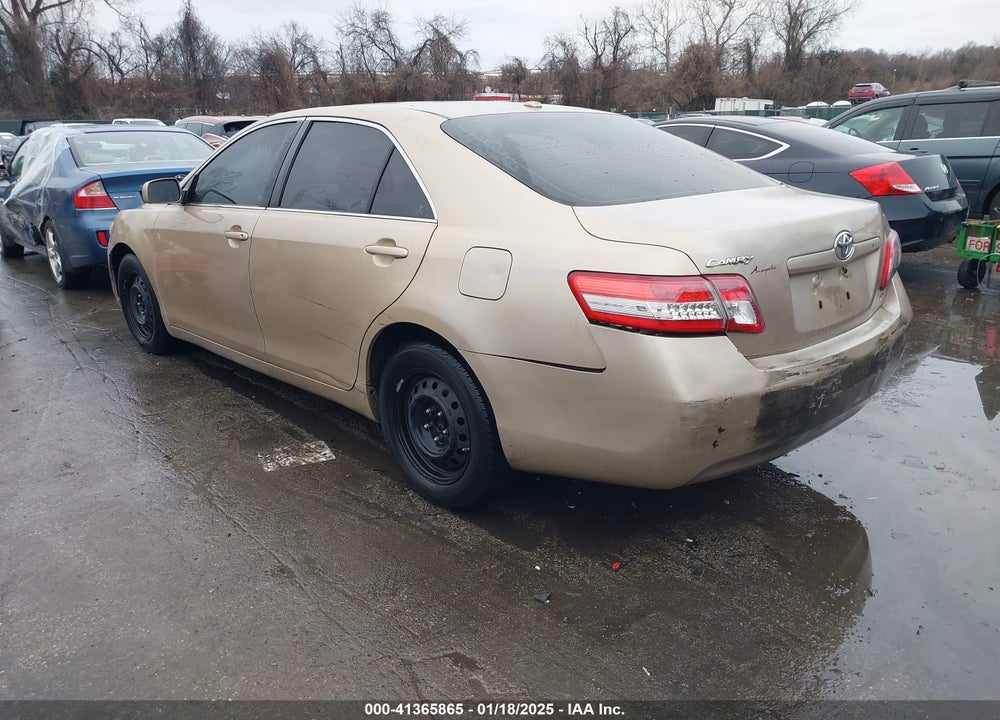 2011 TOYOTA CAMRY LE VIN: 4T1BF3EK0BU677379