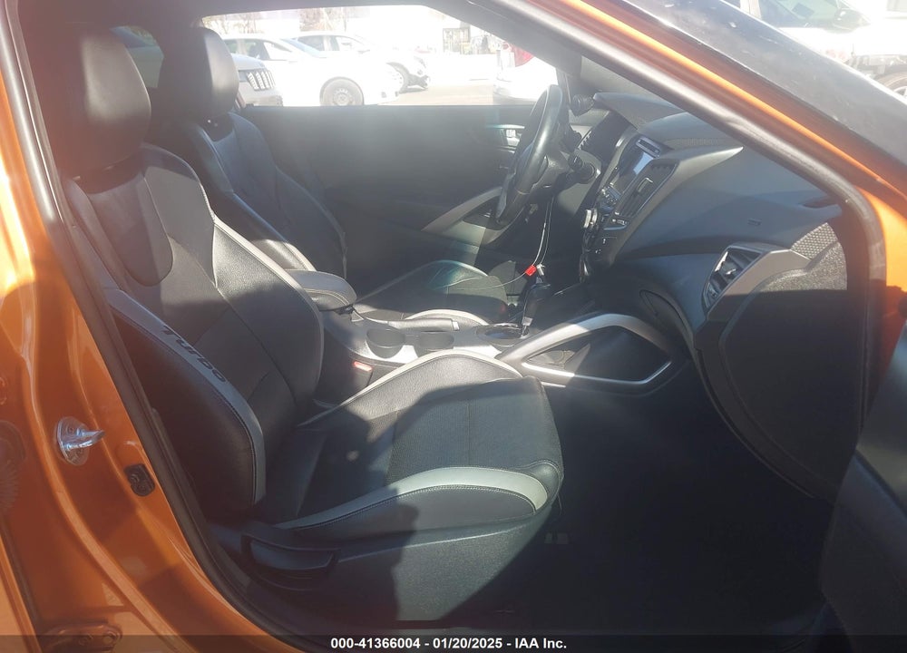2016 HYUNDAI VELOSTER VIN: KMHTC6AE9GU285572