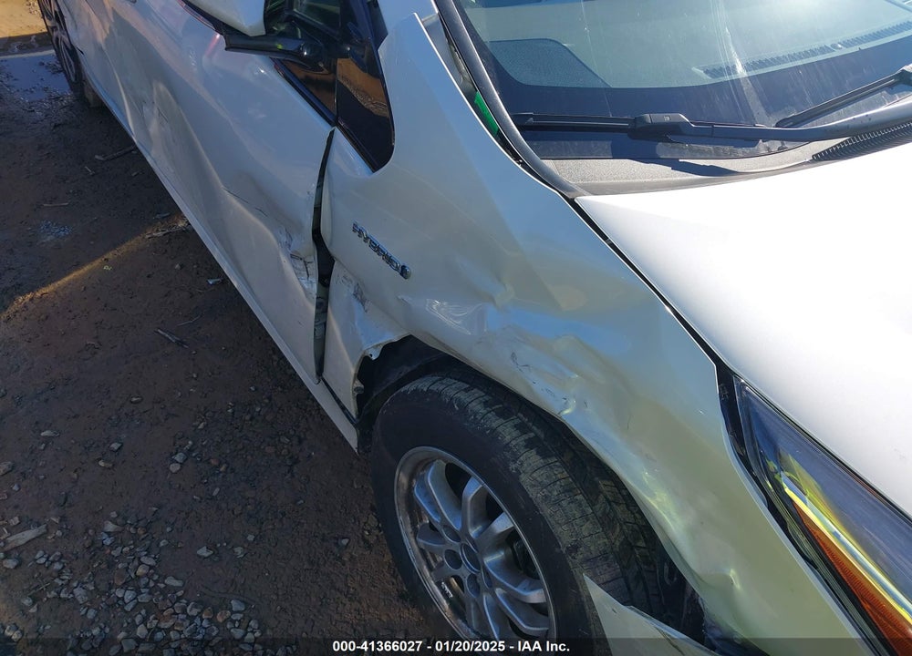 2020 TOYOTA PRIUS XLE AWD-E VIN: JTDL9RFU5L3014612
