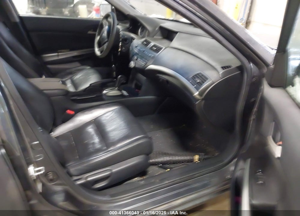 2008 HONDA ACCORD 2.4 EX-L VIN: 1HGCP26808A007099