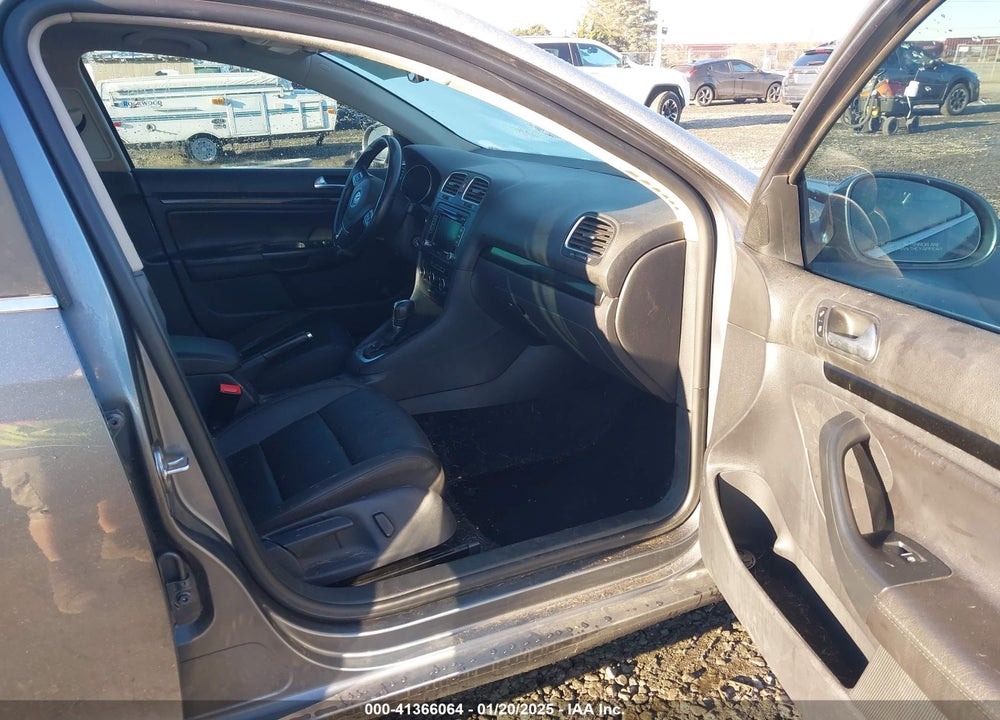 2014 VOLKSWAGEN JETTA SPORTWAGEN VIN: 3VWPP7AJ9EM604903