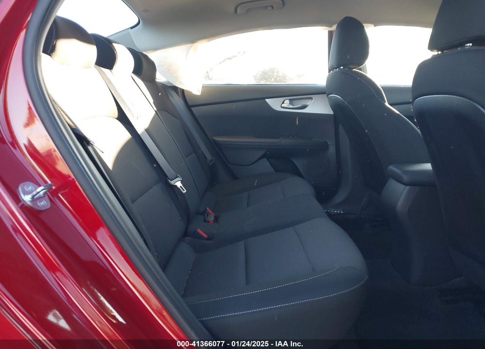 2023 KIA FORTE VIN: 3KPF24AD8PE637426