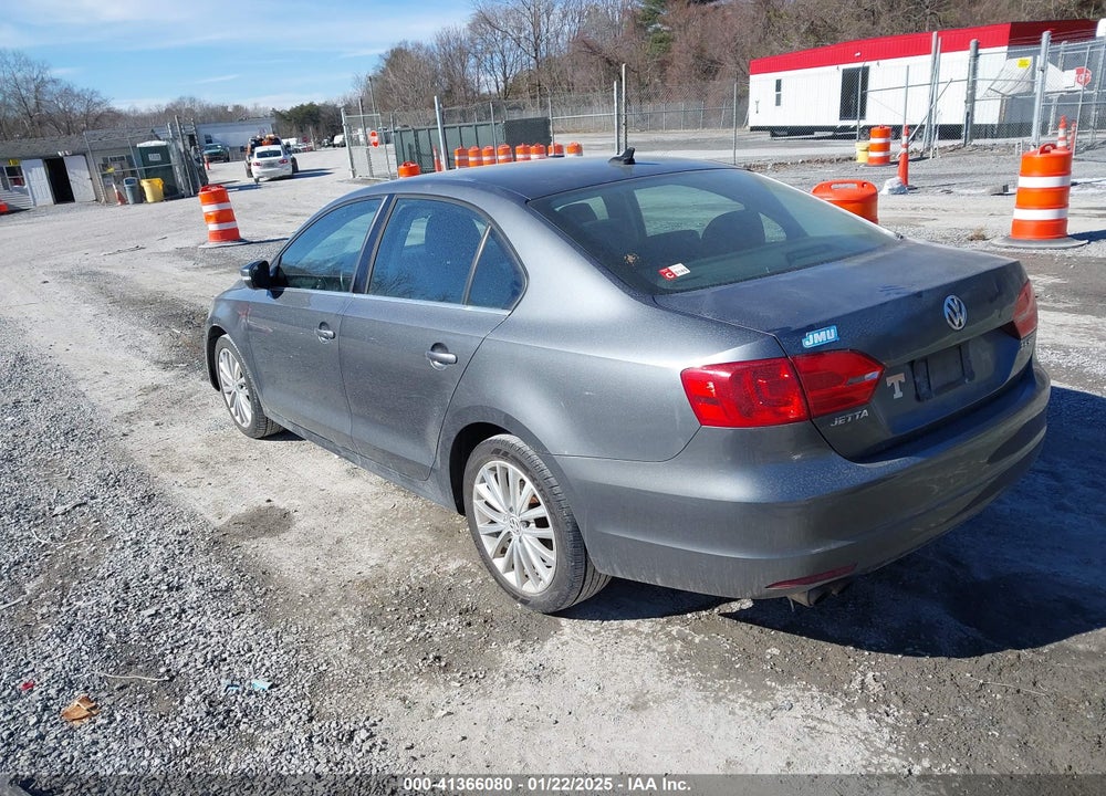 2011 VOLKSWAGEN JETTA 2.5L SEL VIN: 3VWLZ7AJ7BM366408