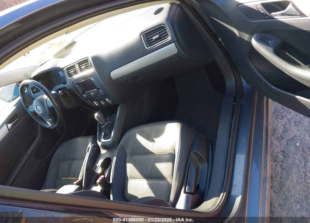 2011 VOLKSWAGEN JETTA 2.5L SEL VIN: 3VWLZ7AJ7BM366408