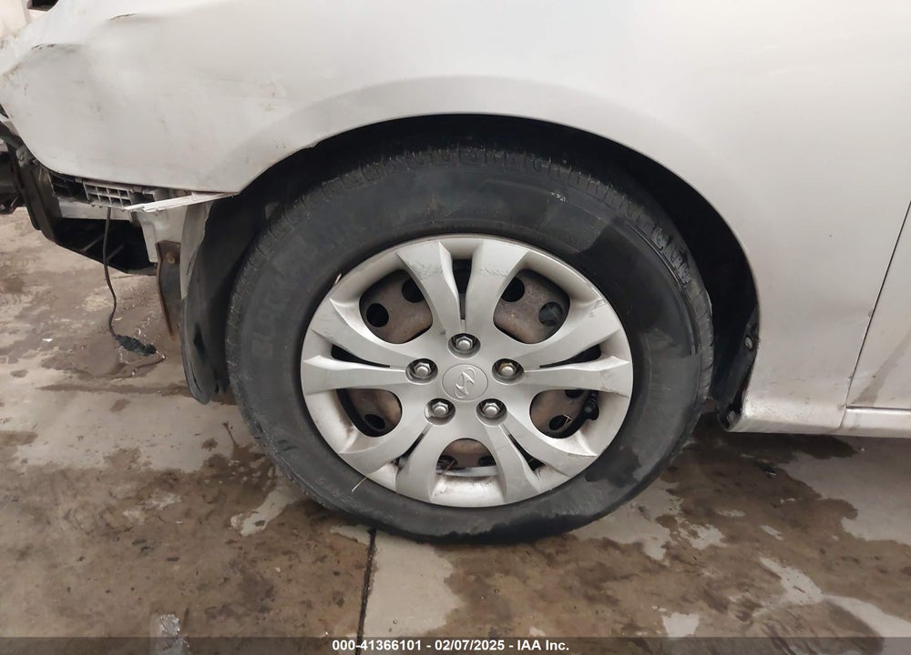 2010 HYUNDAI ELANTRA GLS VIN: KMHDU4AD5AU890578