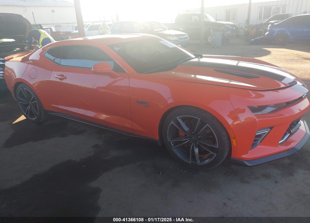 2018 CHEVROLET CAMARO VIN: 1G1FH1R7XJ0157201