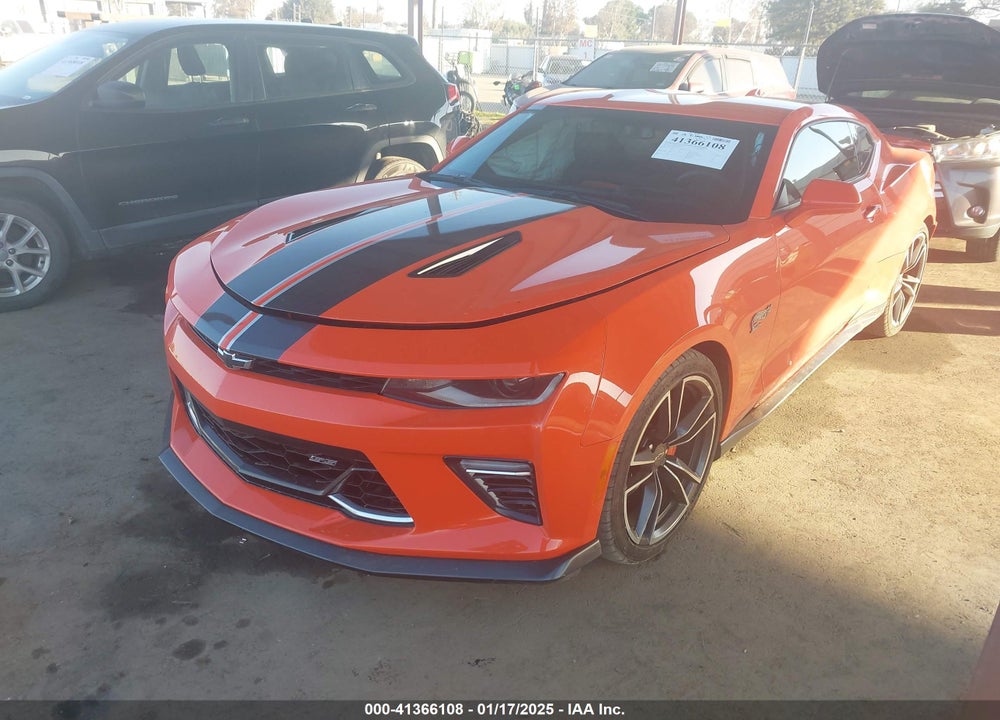 2018 CHEVROLET CAMARO VIN: 1G1FH1R7XJ0157201