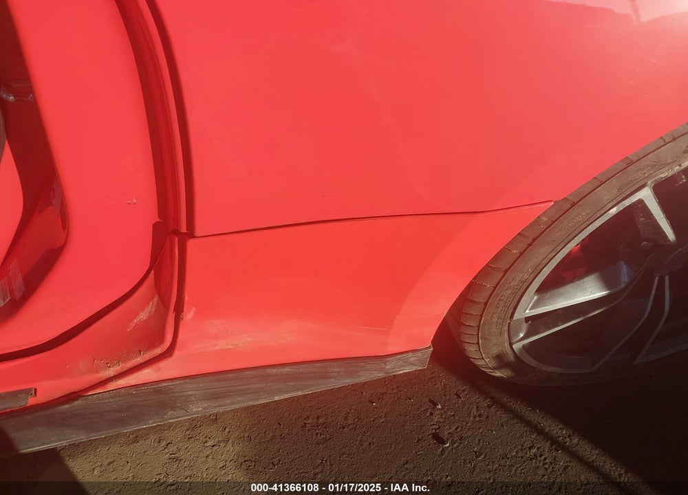 2018 CHEVROLET CAMARO VIN: 1G1FH1R7XJ0157201